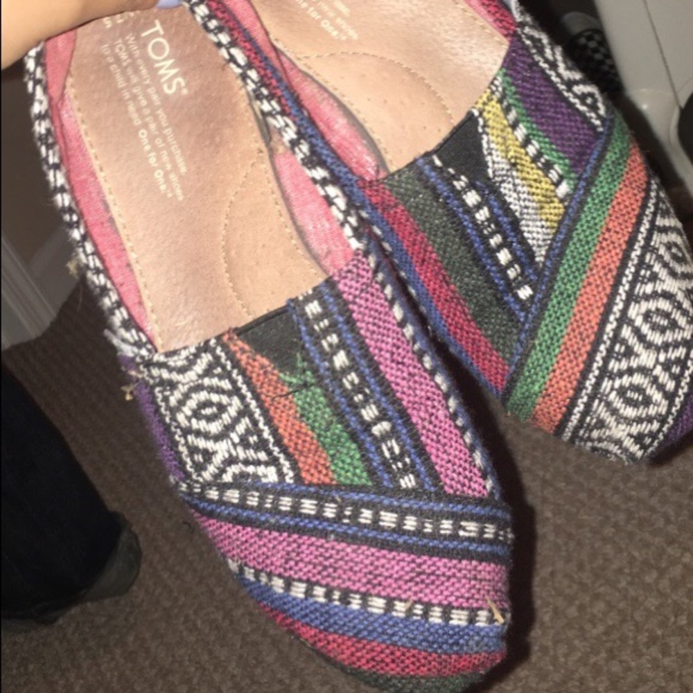 Toms