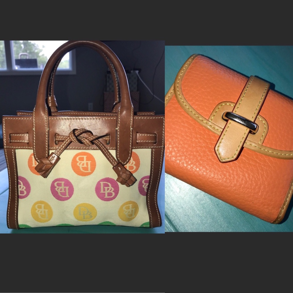 2 for 1 Dooney and Bourke purse w/leather wallet