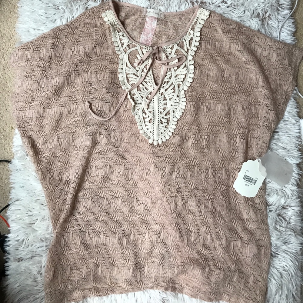 Cute short sleeve top