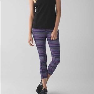 Lululemon pace rival crop. Size 6