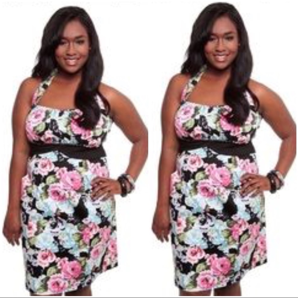 SALE‼️Torrid Size 16 Floral Halter Cocktail Dress
