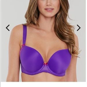 Freya moulded cup bra w/J hook, 32J (US)/32GG (UK)