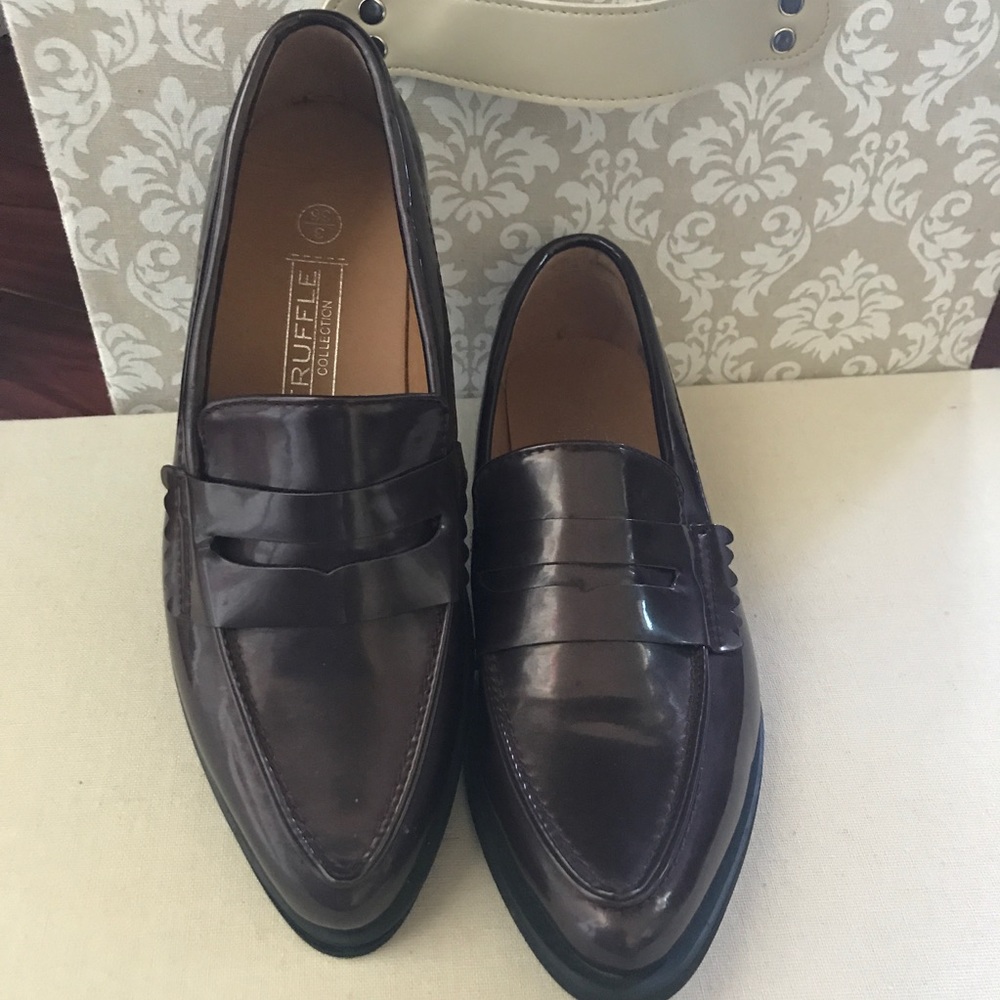 Burgundy oxford