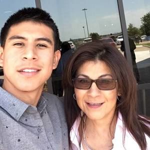 Meet your Posher, Halstonn