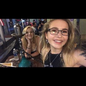 Meet your Posher, Shelby