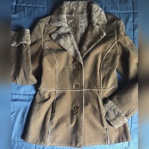 B. Moss leather coat small foxy button jacket fur