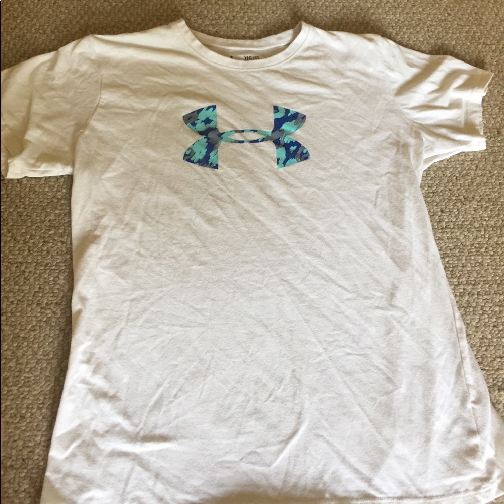 Youth large under armour shirt
