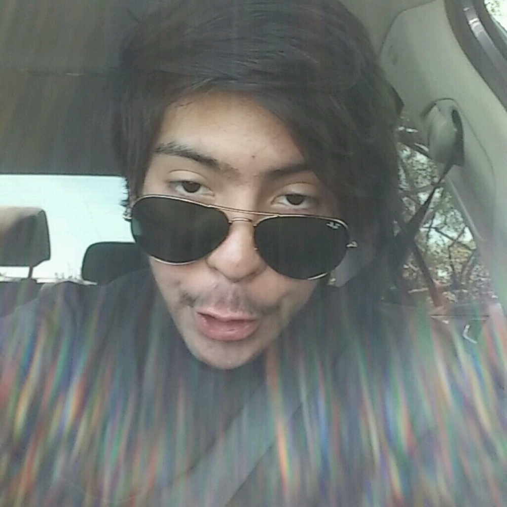 Meet your Posher, Jairo