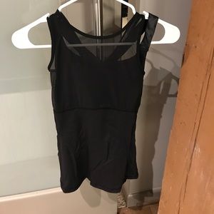 Black lulu tank
