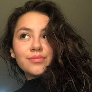 Meet your Posher, Manuela