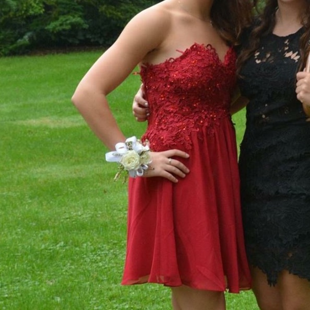 Short Red Formal/Homecoming Dress - Picture 3 of 5