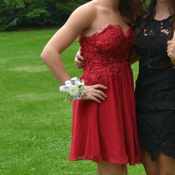 Short Red Formal/Homecoming Dress - Picture 3 of 5