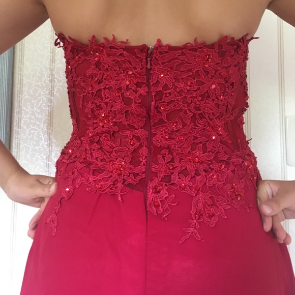 Short Red Formal/Homecoming Dress - Picture 5 of 5