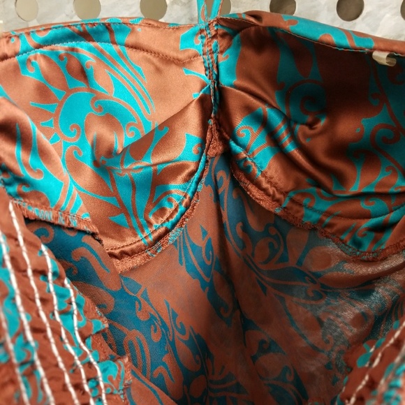 Top - Picture 3 of 8