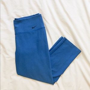 Royal blue Nike Pro leggings