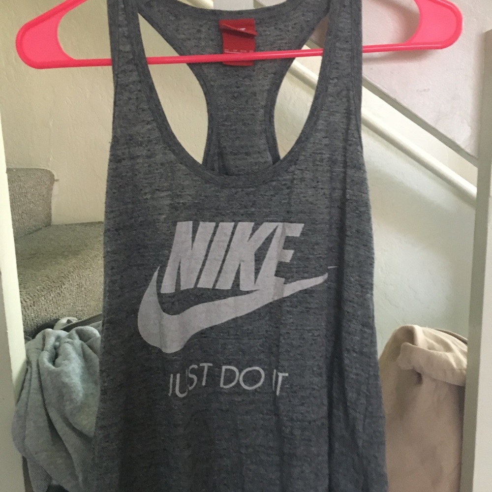 nike workout tank