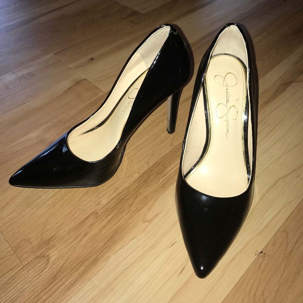 Jessica simpson patent leather black heels