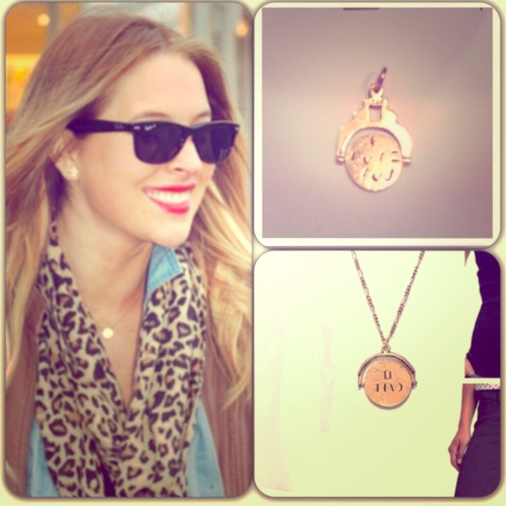 14k gold spinning I Love You pendant