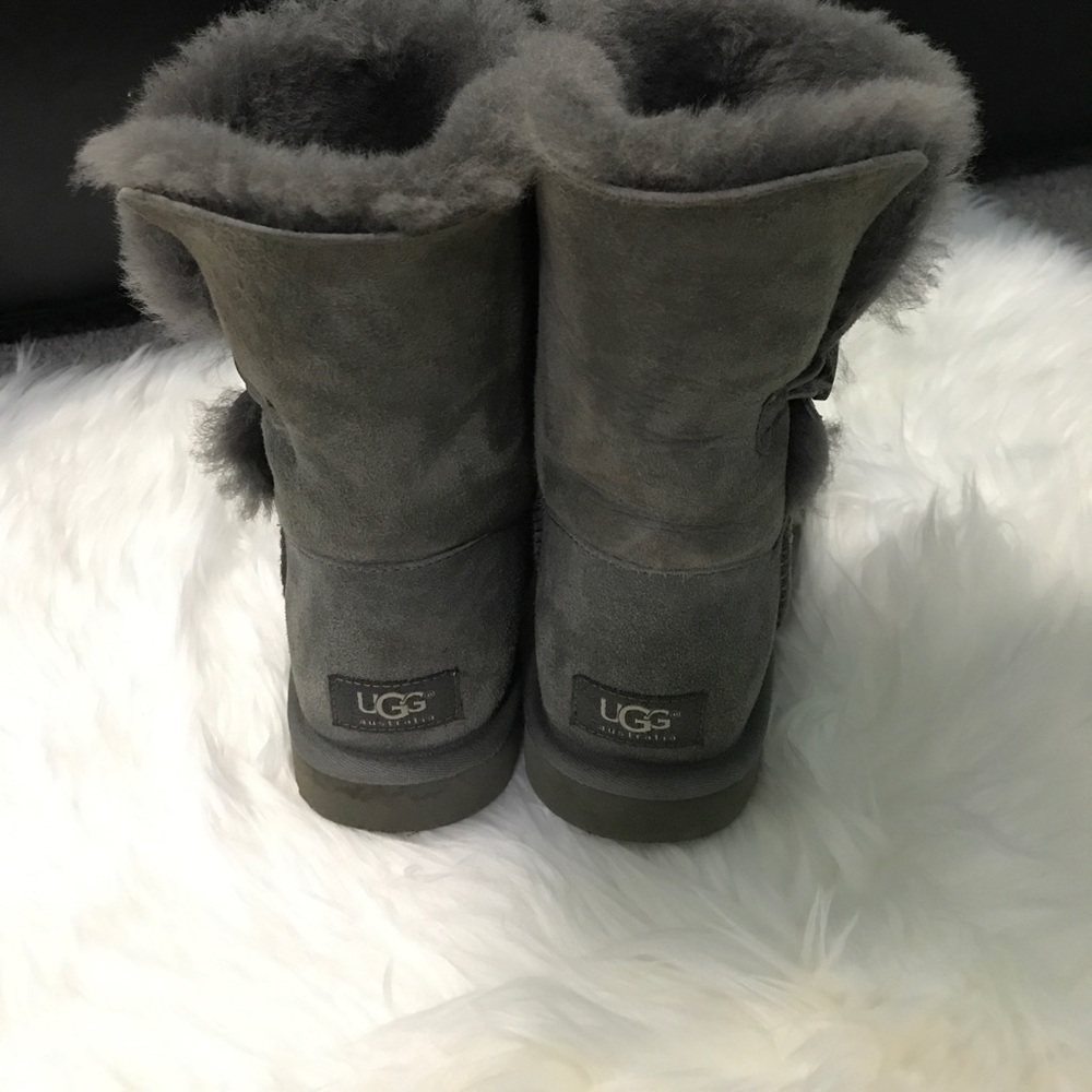 Super Cute uggs!! - Picture 1 of 4