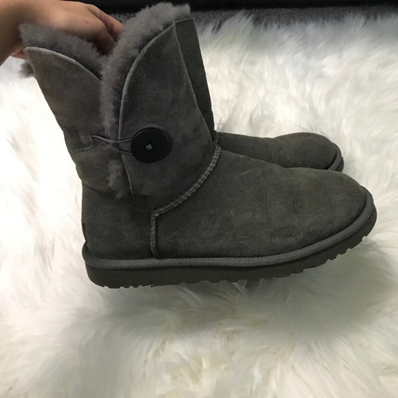 Super Cute uggs!! - Picture 2 of 4