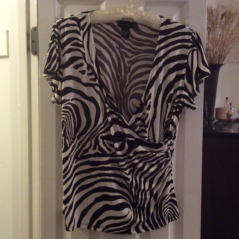 Women's top, no iron, wrinkle free