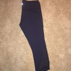 NEW lululemon Navy Crop Leggings