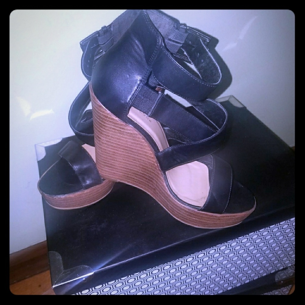 Black wedge heel shoes