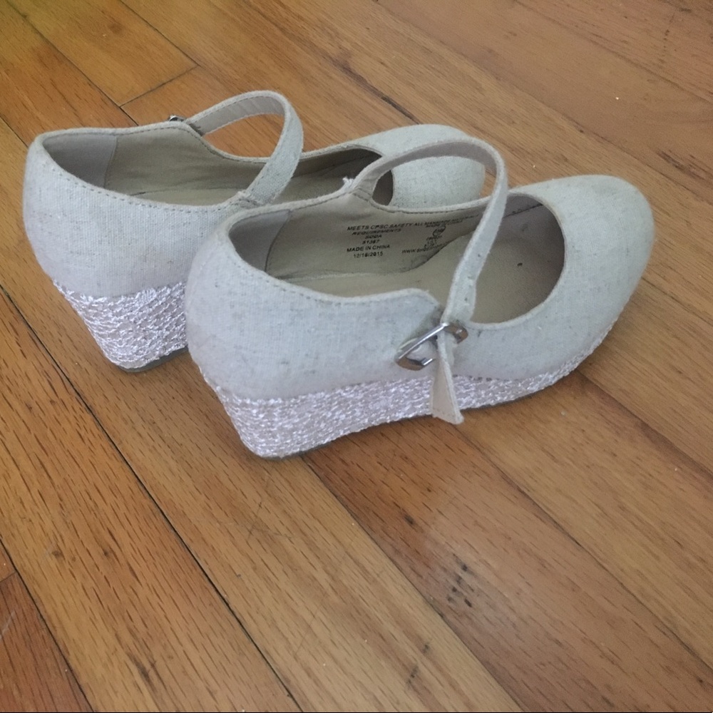 Girls size 13.5 wedges.