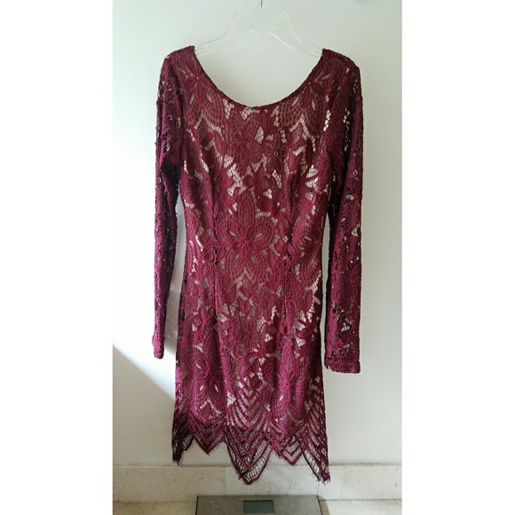 Classy Long Sleeve Red Laced Dress - Picture 2 of 5