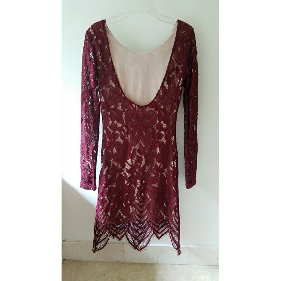 Classy Long Sleeve Red Laced Dress - Picture 3 of 5