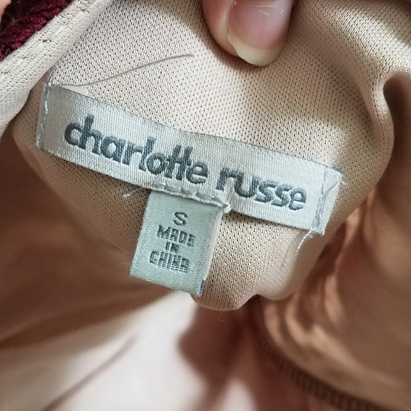 Classy Long Sleeve Red Laced Dress - Picture 5 of 5