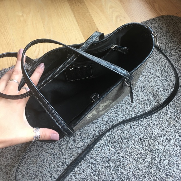 Coach purse - Picture 2 of 3