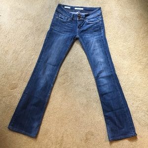 Like-new boot-cut, Vigoss Studio jeans, size 26