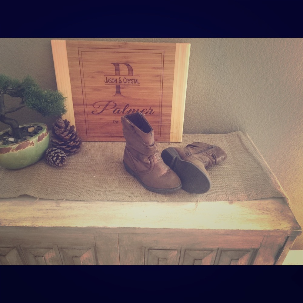 Toddler girl cowgirl boots ❤️