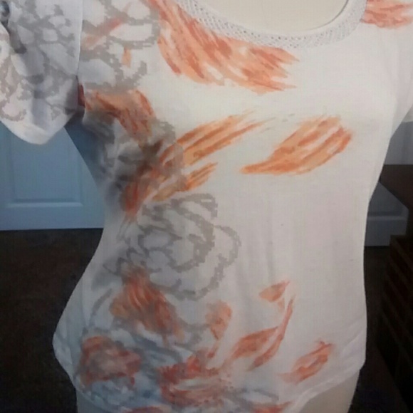 Size 10/12 embellished t-shirt - Picture 5 of 7