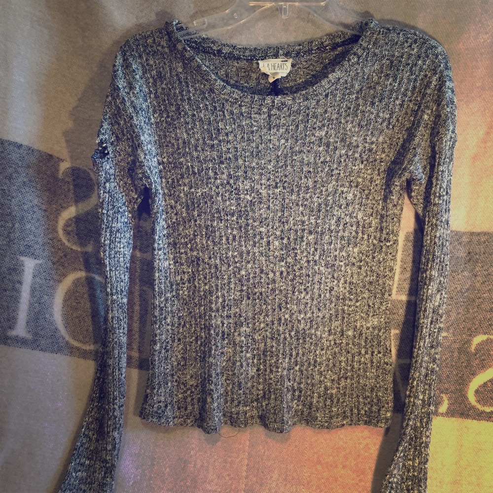 Gray Long-Sleeve Key-Hole Back Sweater Top, Small