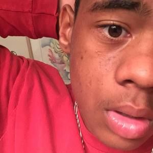 Meet your Posher, Devin