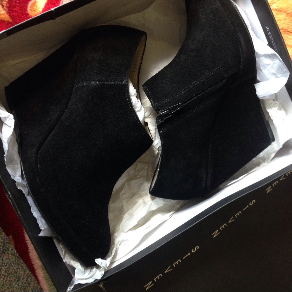 Steve Madden Wedge Bootie