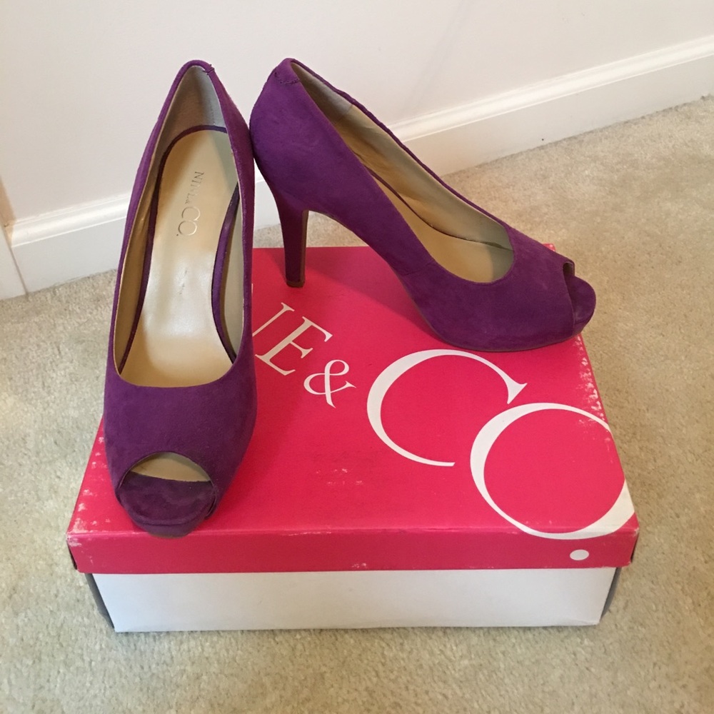 Nine & Co. Bronte Purple Open Toe Heels