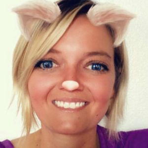 Meet your Posher, Becci