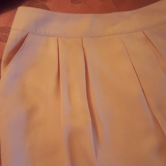 Love 21 Coral pleated mini Skirt. Size S - Picture 2 of 7