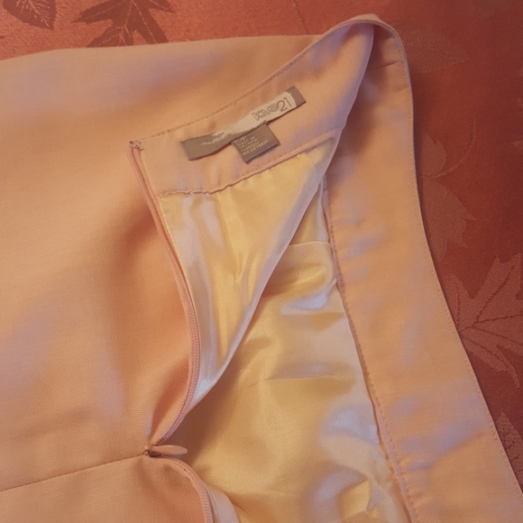 Love 21 Coral pleated mini Skirt. Size S - Picture 4 of 7