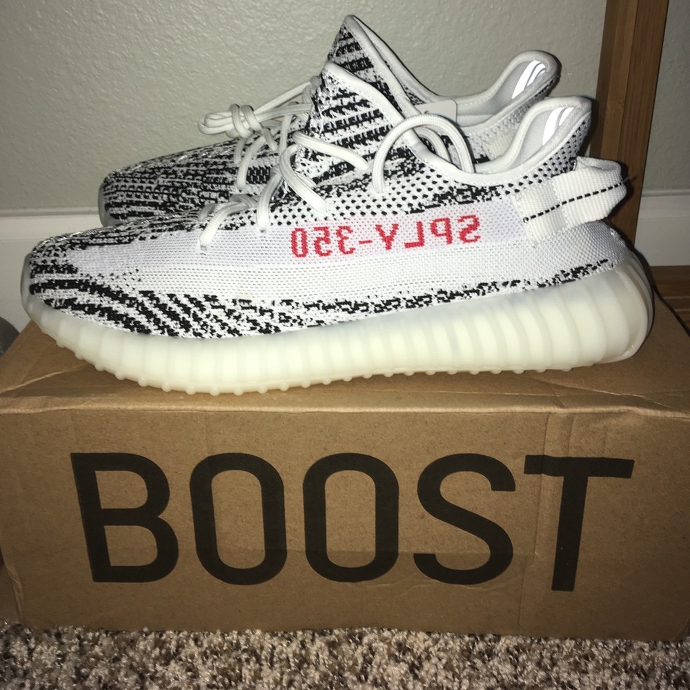 Yeezy 350 v2 zebra ds