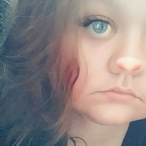 Meet your Posher, Kaitlyn