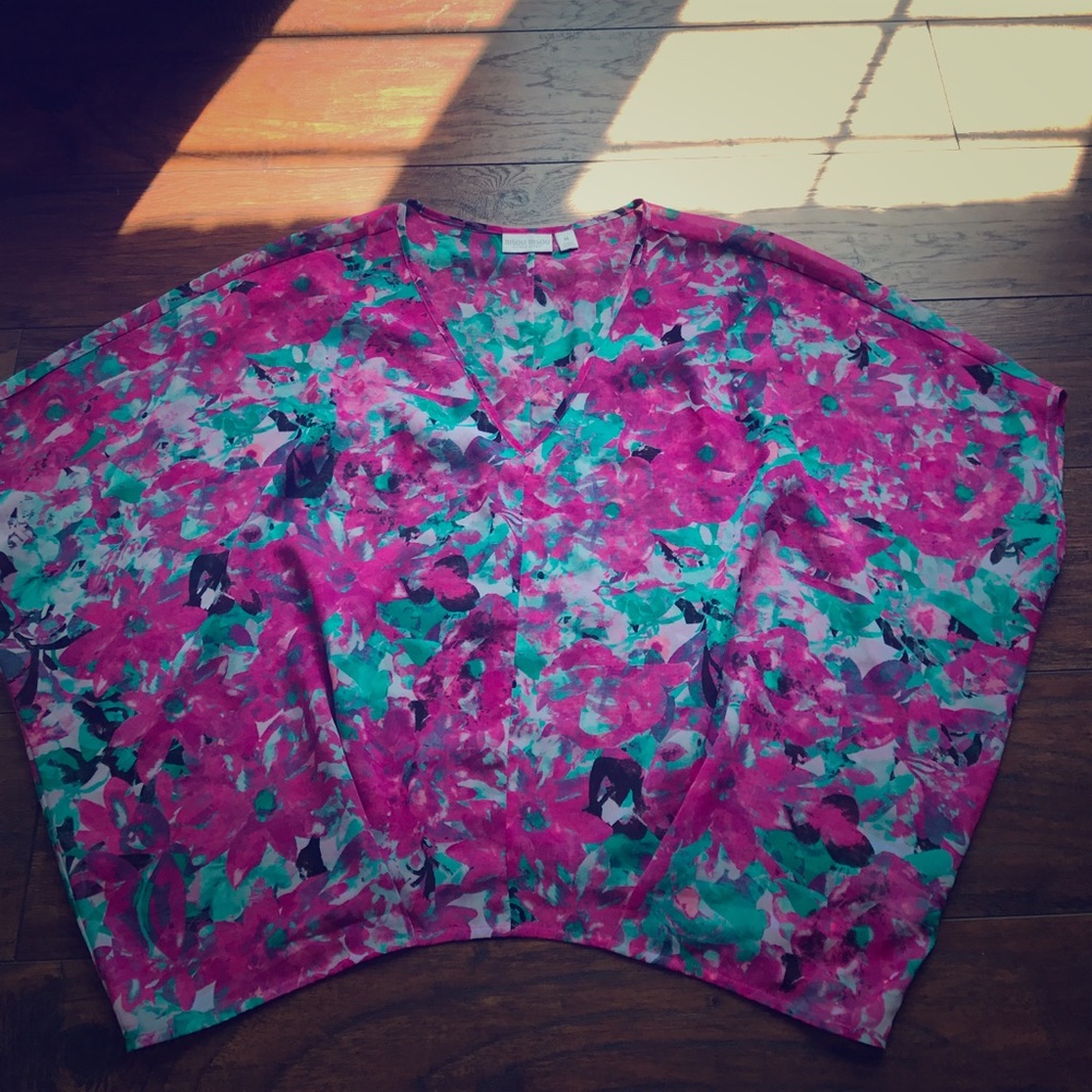✨✨BEAUTIFUL✨✨ sz m bisou bisou top!