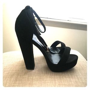 Maggie Platform heel