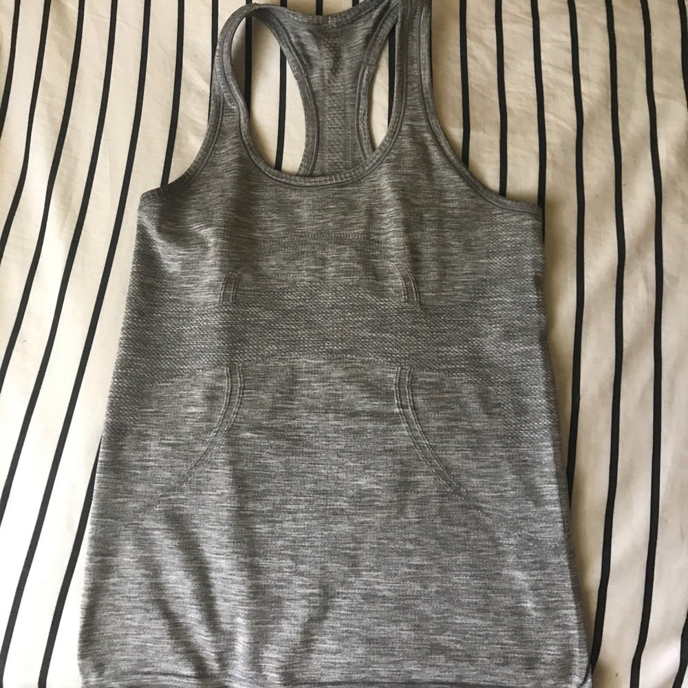 EUC Gray lululemon Swiftly Tech racerback size 6/8