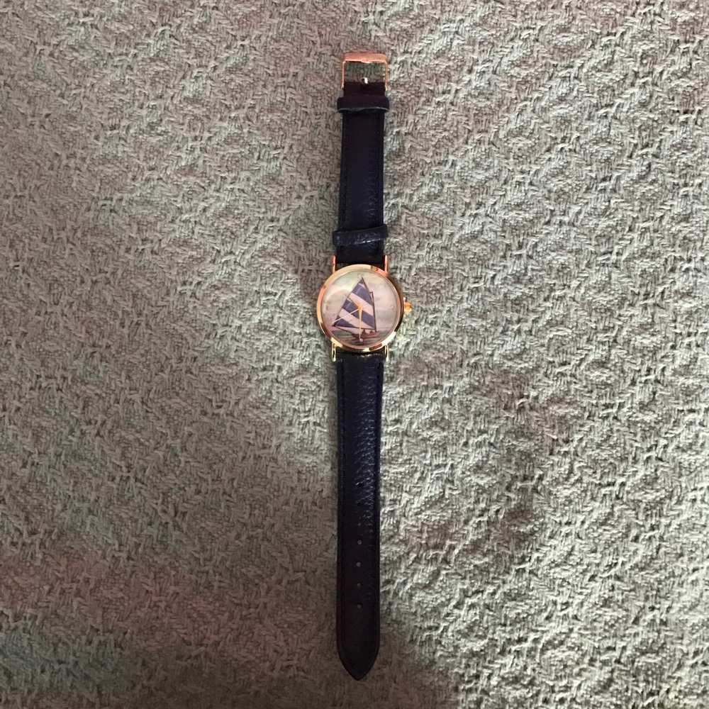 Sail boat watch
