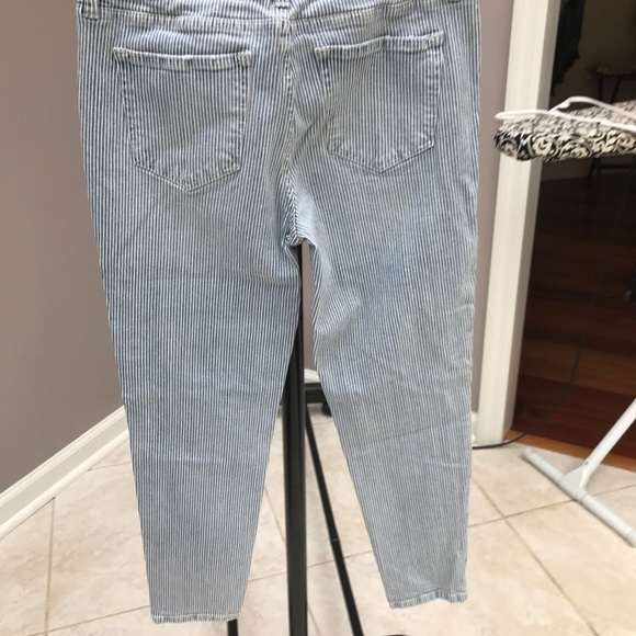 Pinstripe jeans - Picture 4 of 4