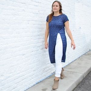 Long shirt with high waisted slit.